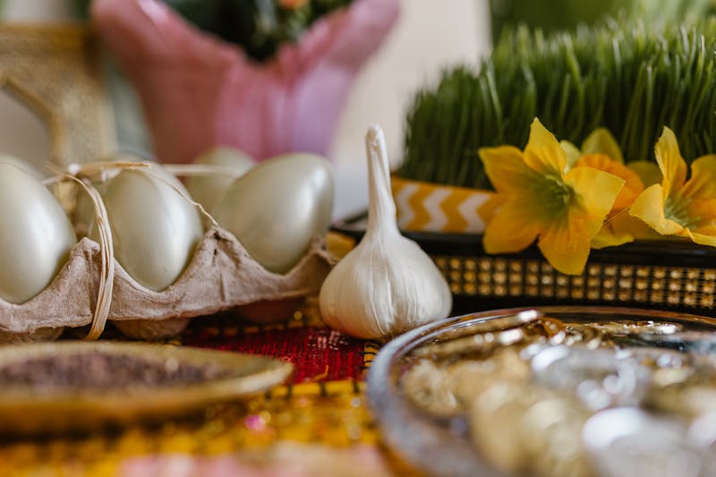garlic bulb in the center 