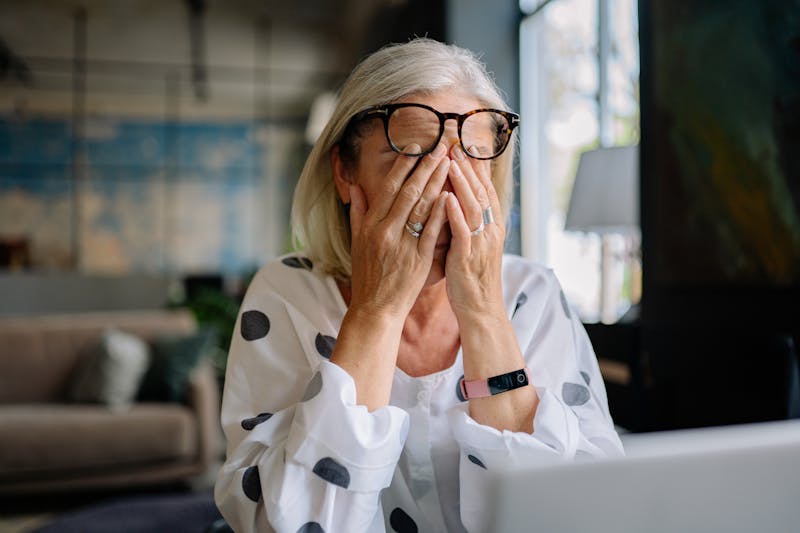 menopause hot flashes symptoms woman feeling heat garlic for menopause concept