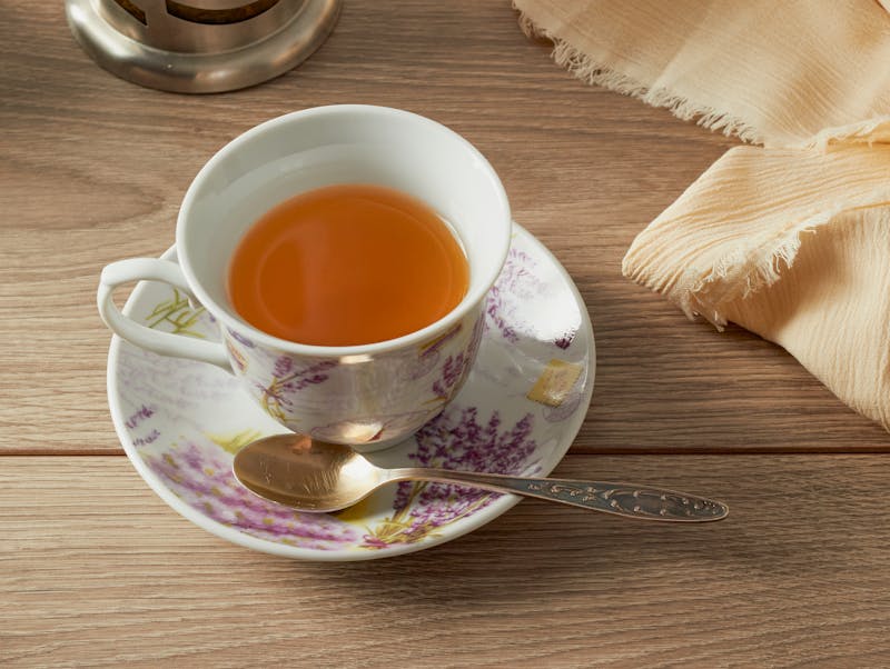 lemon balm tea with antiviral properties