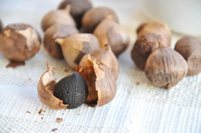 black garlic bulbs